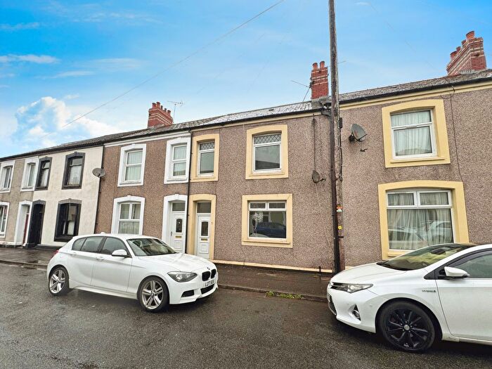 3 Bedroom Terraced House To Rent In Newport Street, Cardiff, CF11