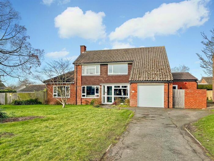 5 Bedroom Detached House For Sale In Cherry Glebe, Mersham, Ashford, TN25