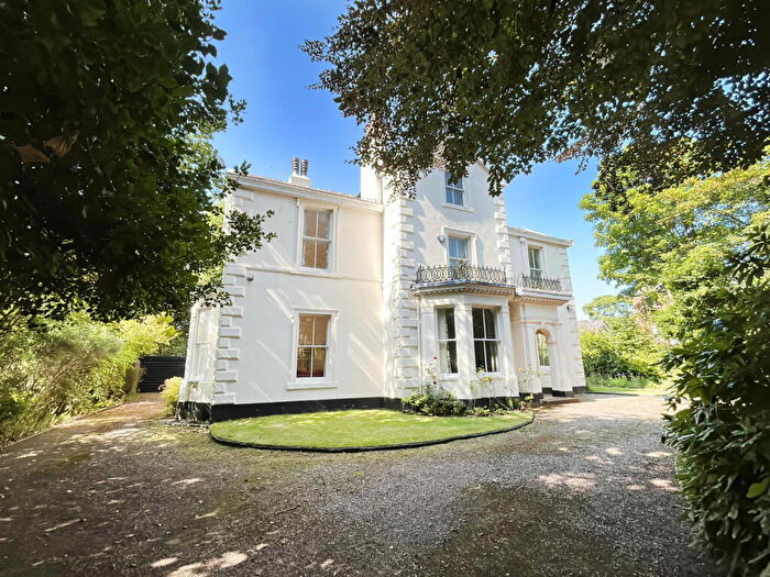 6 Bedroom Detached House For Sale In Gloucester Road, Birkdale, Southport, PR8