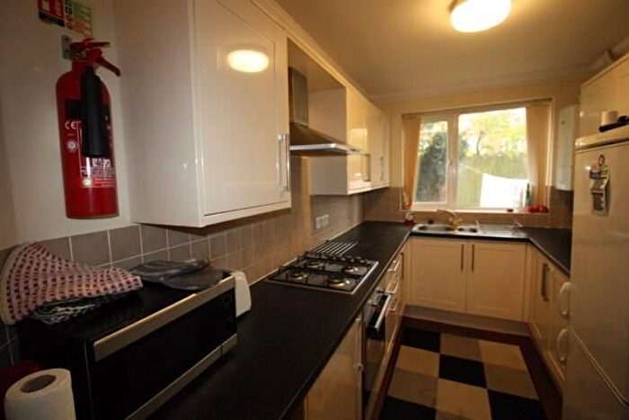 4 Bedroom Semi Detached House To Rent In Rusholme Grove, Manchester, M14
