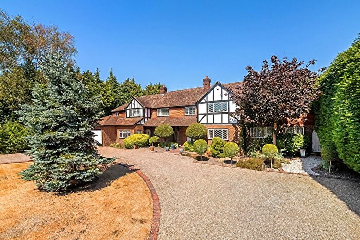 5 Bedroom Detached House For Sale In Woodland Way, Kingswood, Tadworth, KT20