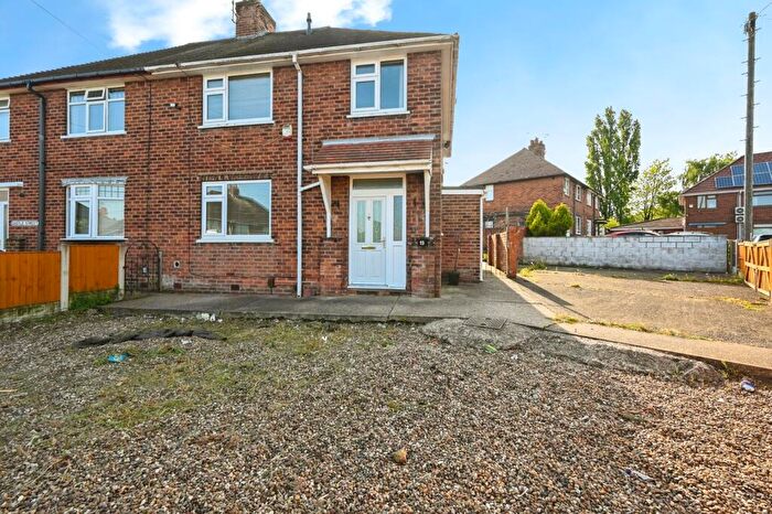 3 Bedroom Semi-Detached House For Sale In Stanton Place, Mansfield, Nottinghamshire, NG18