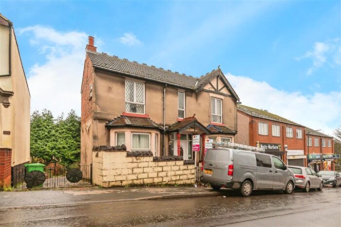 3 Bedroom Detached House For Sale In St. Bartholomews Road, Nottingham, NG3