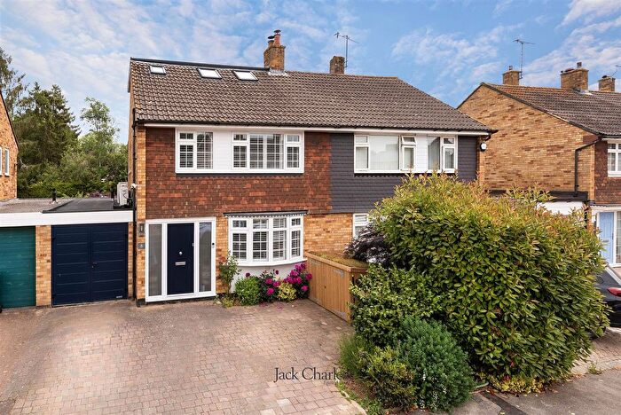 5 Bedroom Semi-Detached House For Sale In Ashden Walk, Tonbridge, TN10