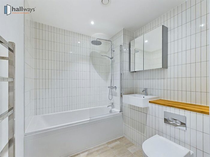 1 Bedroom Flat To Rent In Red Clover Gardens, Coulsdon, CR5
