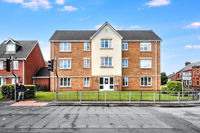 2 Bedroom Flat To Rent In Cairn Brae, Newton-Le-Willows, WA12