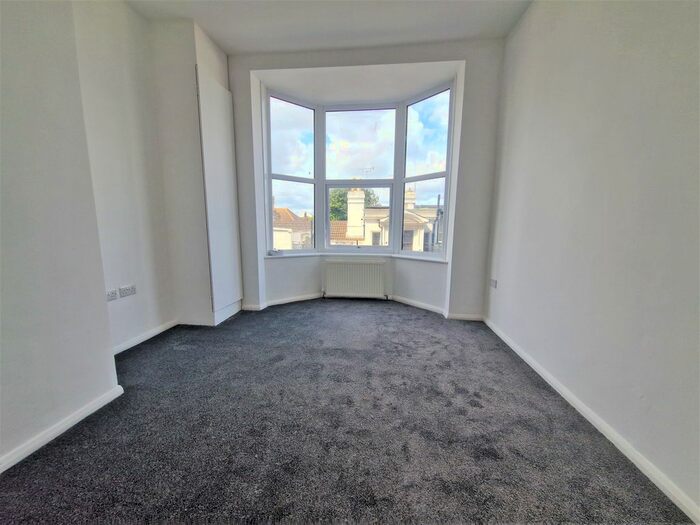 1 Bedroom Flat To Rent In Grosvenor Place, Margate, CT9