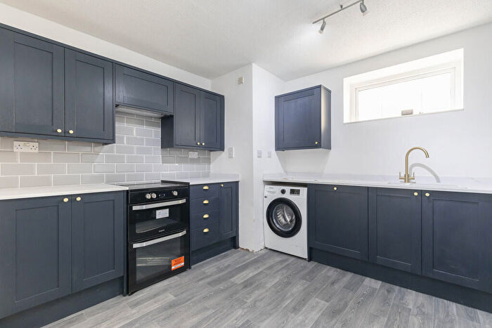 2 Bedroom Apartment To Rent In Hewlett Road, Cheltenham, GL52