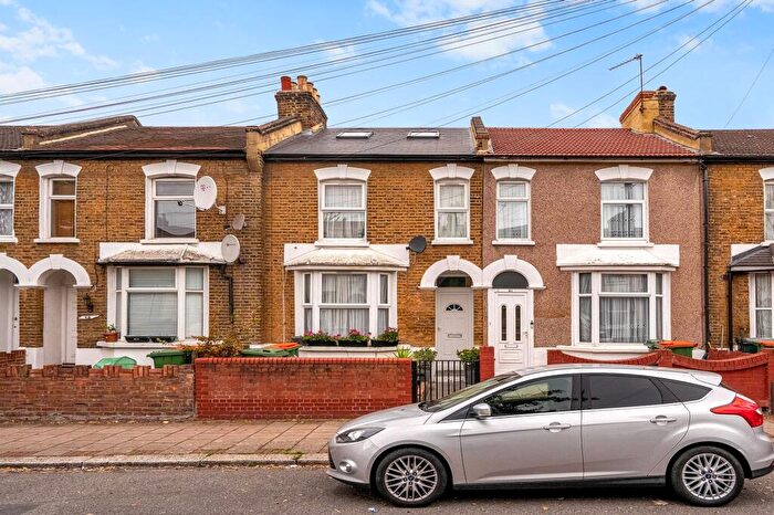 5 Bedroom Terraced House For Sale In West Road, London, E15