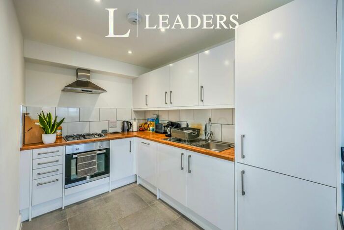 1 Bedroom Flat To Rent In Kingston Road, PO2