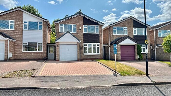 3 Bedroom Link Detached House For Sale In Stonebury Avenue, Eastern Green, Coventry, CV5