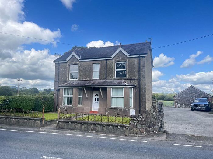4 Bedroom Smallholding For Sale In Llangadog, Towy Valley, SA19