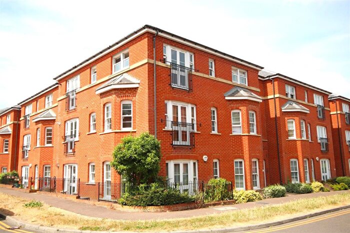 2 Bedroom Flat For Sale In George Roche Road, Canterbury, CT1