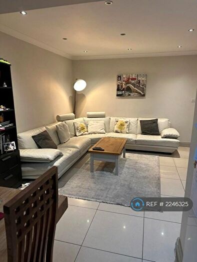 4 Bedroom Semi-Detached House To Rent In Burgess Avenue, London, NW9