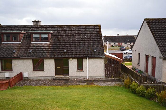 3 Bedroom Semi Detached House To Rent In Teandallon Square, Dingwall, Evanton, IV16
