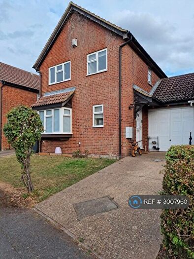 4 Bedroom Detached House To Rent In Goldcrest Close, Luton, LU4