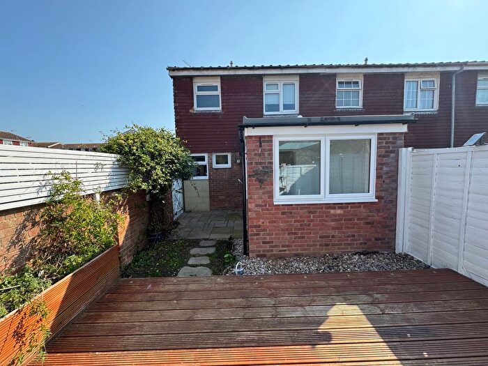 3 Bedroom Property To Rent In Bromley Close, Eastbourne, BN23