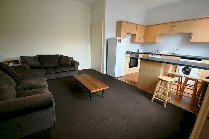 4 Bedroom Maisonette To Rent In Tosson Terrace, Newcastle Upon Tyne, NE6