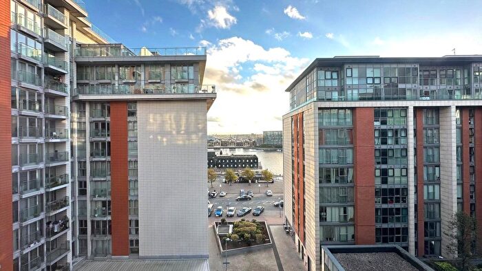 2 Bedroom Flat For Sale In Seagull Lane, London, E16