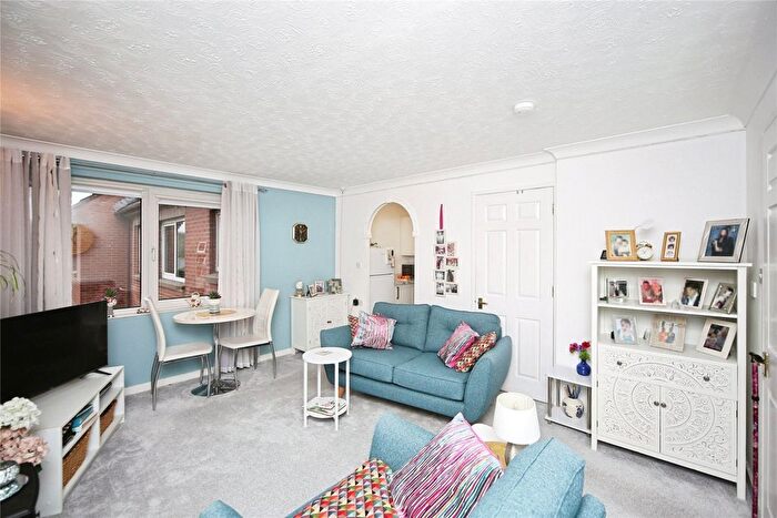 1 Bedroom Flat For Sale In Malin Court, Alcester, B49