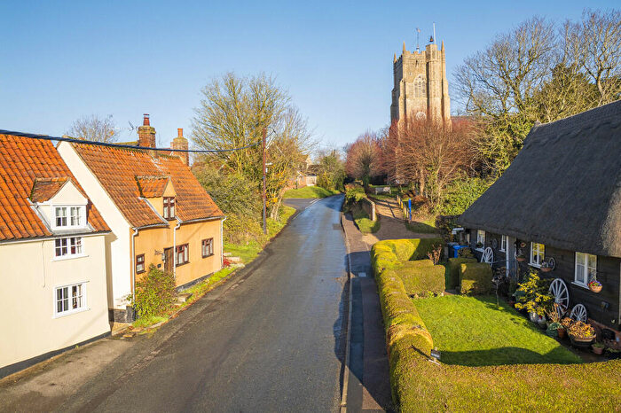 3 Bedroom Detached House For Sale In Monks Eleigh, Ipswich, Suffolk, IP7