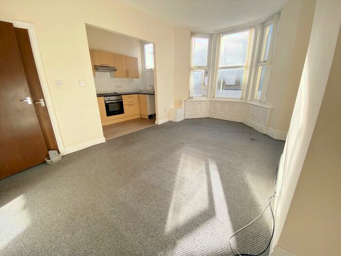 2 Bedroom Flat To Rent In Regent Road, Morecambe, LA3