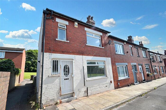 3 Bedroom End Of Terrace House To Rent In Portland Road, Leeds, West Yorkshire, LS12