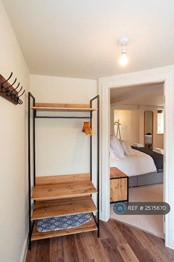 1 Bedroom Flat To Rent In High Street, Chipping Norton, OX7