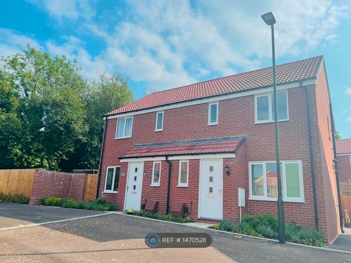 3 Bedroom Semi-Detached House To Rent In Fossebridge Place, Cheltenham, GL52