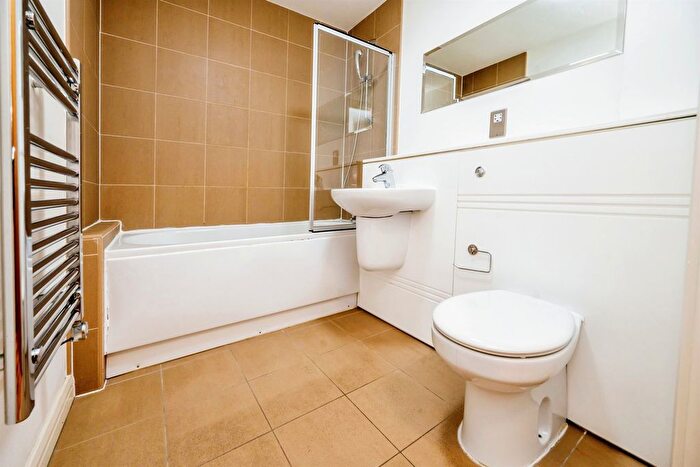 1 Bedroom Flat For Sale In Bromsgrove Street, Birmingham, B5