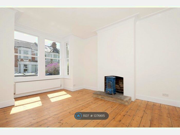 2 Bedroom Flat To Rent In Huntingdon Road, London, N2