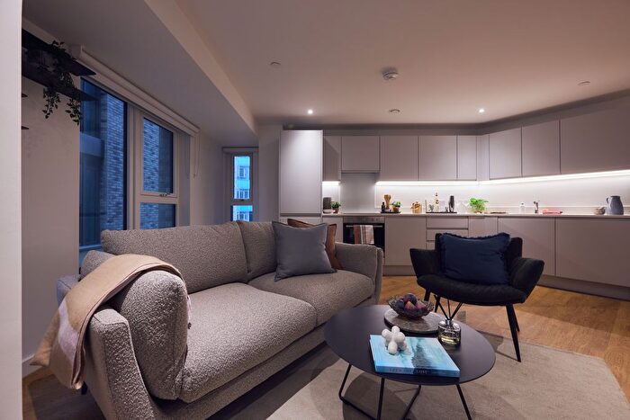 2 Bedroom Flat To Rent In Blucher Street, Birmingham, B1