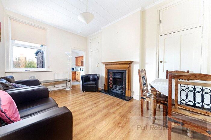 3 Bedroom Apartment For Sale In Hyde Terrace, Gosforth, Newcastle Upon Tyne, NE3