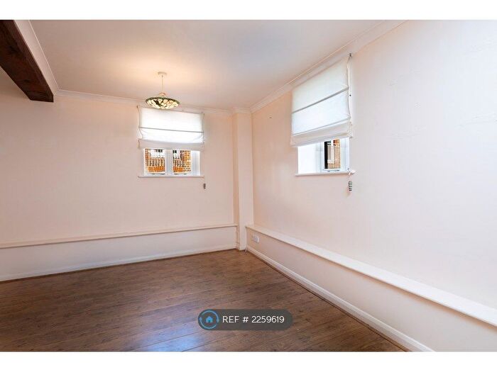 2 Bedroom Flat To Rent In Maltings Barn, Lewes, BN7