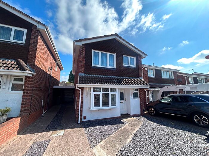 4 Bedroom Detached House To Rent In Sherrans Dell, Wolverhampton, WV4