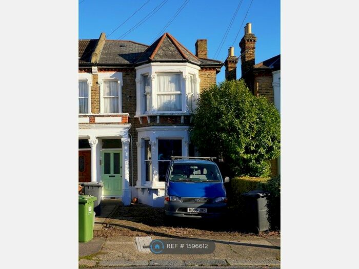 2 Bedroom Flat To Rent In Hurstbourne Road, London, SE23