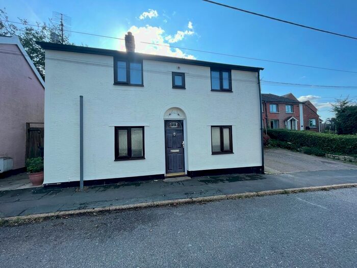 3 Bedroom Detached House To Rent In Chapel Hill, Halstead, CO9