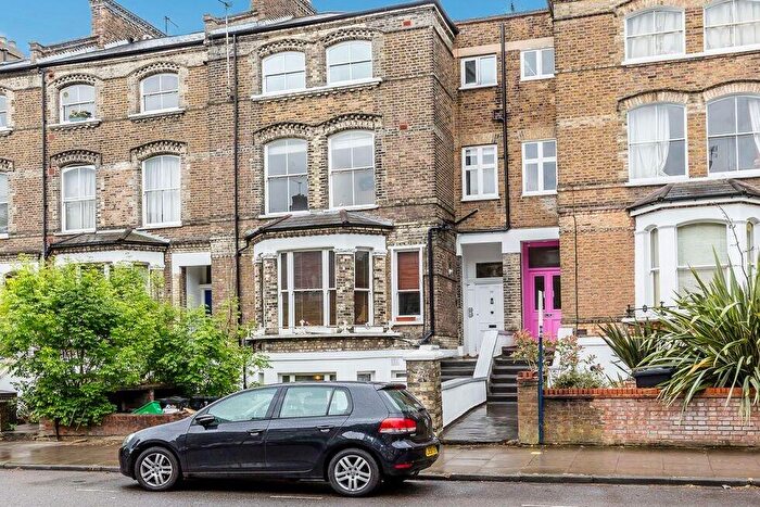 4 Bedroom Flat To Rent In Tufnell Park Road, Tufnell Park, N7