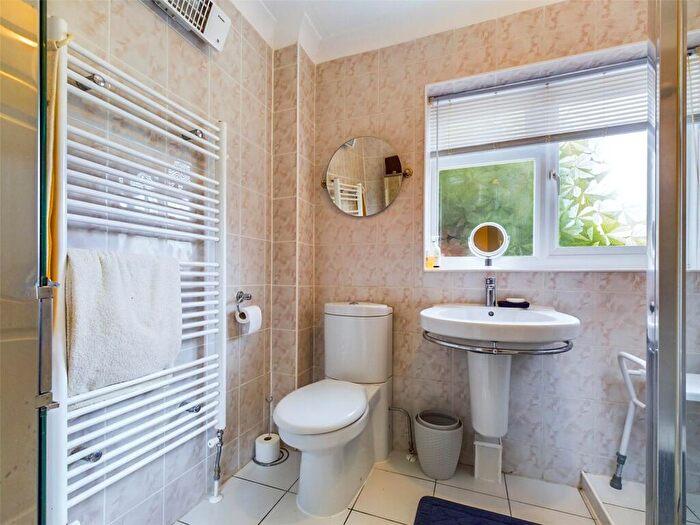 3 Bedroom Bungalow For Sale In Preston Way, Highcliffe, Dorset, BH23