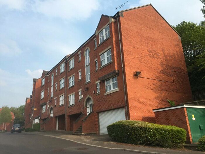 2 Bedroom Flat To Rent In The Cricketers, Headingley, Leeds, LS5
