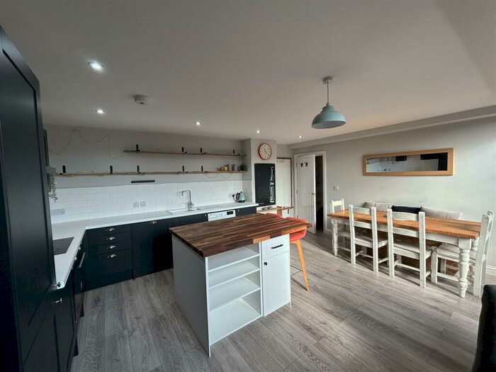 2 Bedroom Apartment To Rent In Brockwood Park, Station Road, Woodhouse, S13