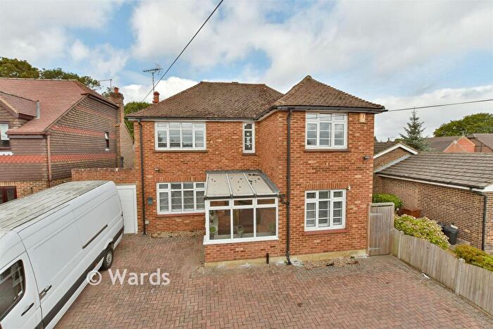 3 Bedroom Detached House For Sale In Maidstone Road, Rainham, Gillingham, Kent, ME8