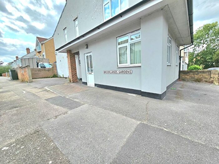 2 Bedroom Maisonette To Rent In Slewins Lane, Hornchurch, RM11