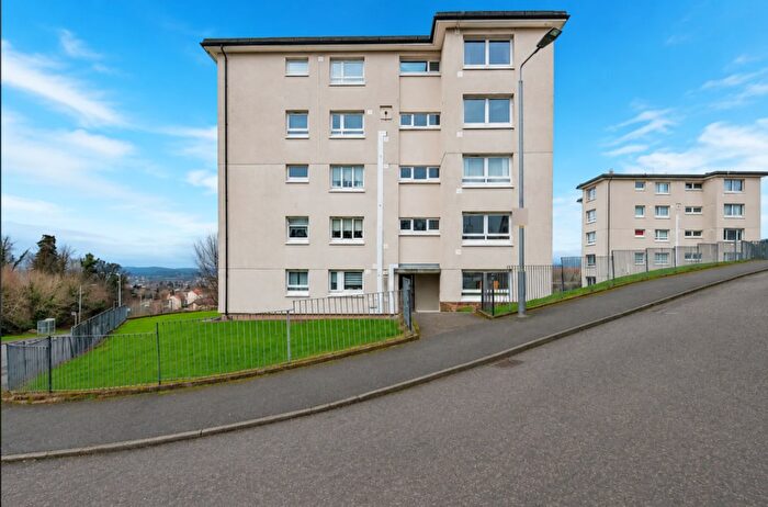 3 Bedroom Maisonette To Rent In Kirkbean Avenue, Rutherglen, G73