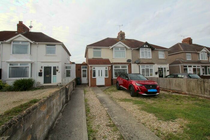 3 Bedroom Semi-Detached House To Rent In Stratton Road, Swindon, SN1