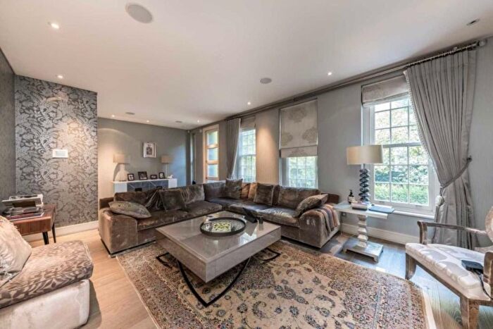 4 Bedroom Property To Rent In Shepherds Close, Mayfair, W1K