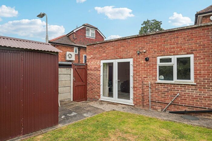 1 Bedroom Flat To Rent In The Annexe, Charlbury Road, Ickenham, UB10