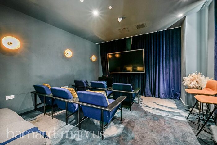 2 Bedroom Flat To Rent In Sutton Court Road, Sutton, SM1