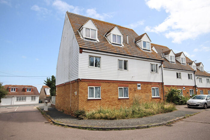1 Bedroom Flat To Rent In Thames Court, Sheerness, ME12