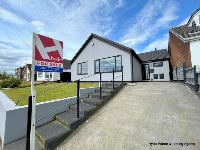 3 Bedroom Detached House To Rent In Philips Park Road West, Whitefield, Manchester, M45